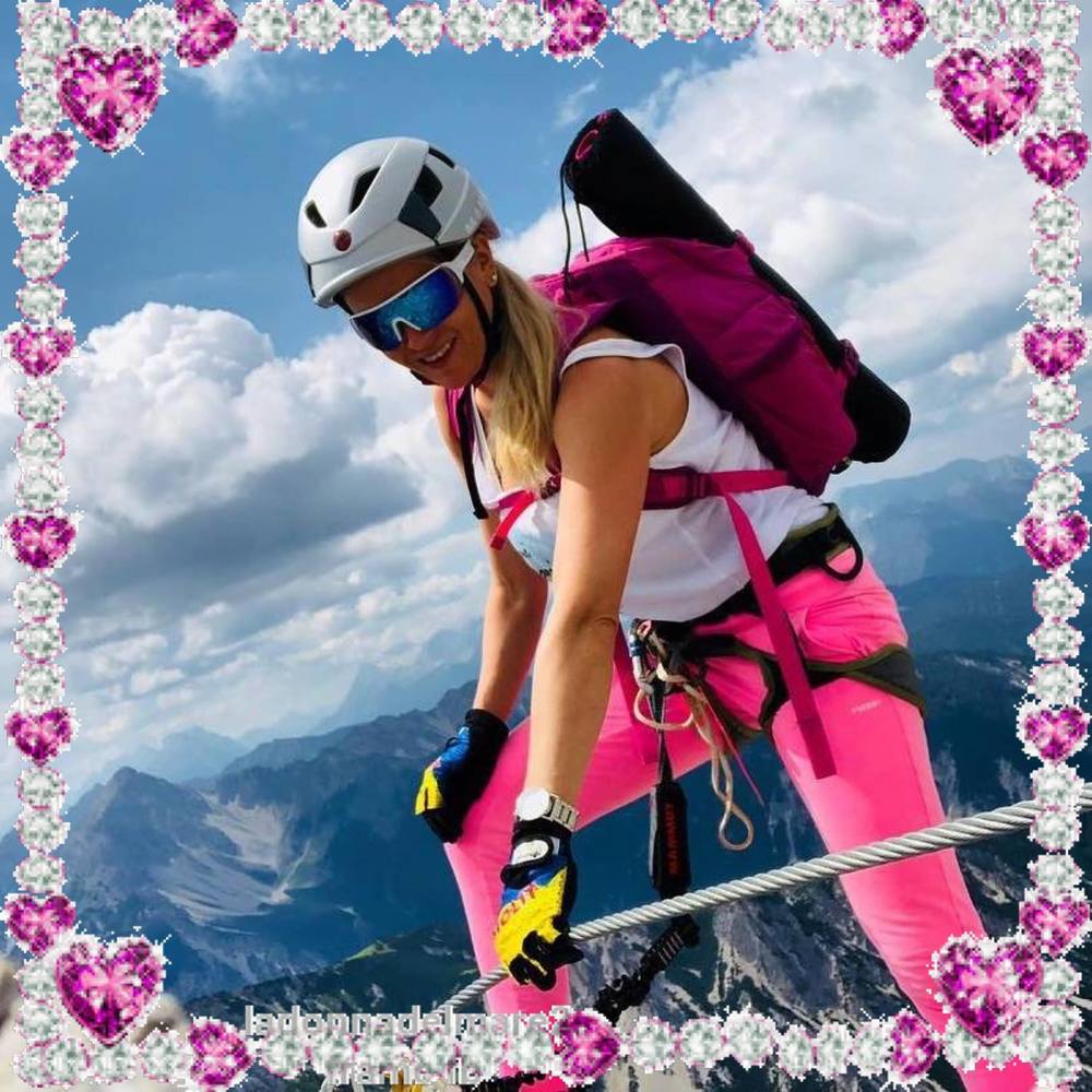 Meet your Posher, Lenka